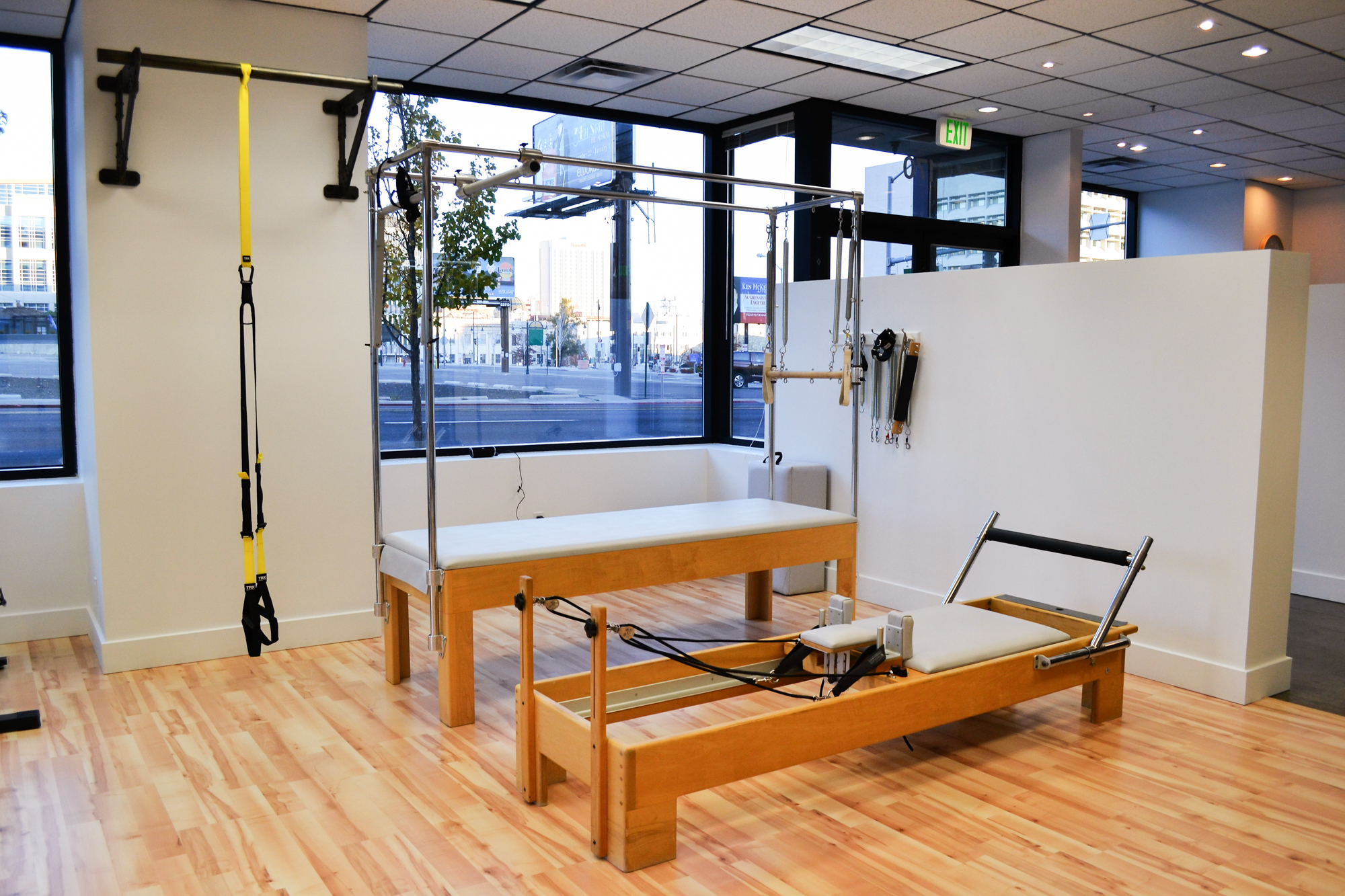 Photograph of the equipment tables at Sports and Performance Physical Therapy.